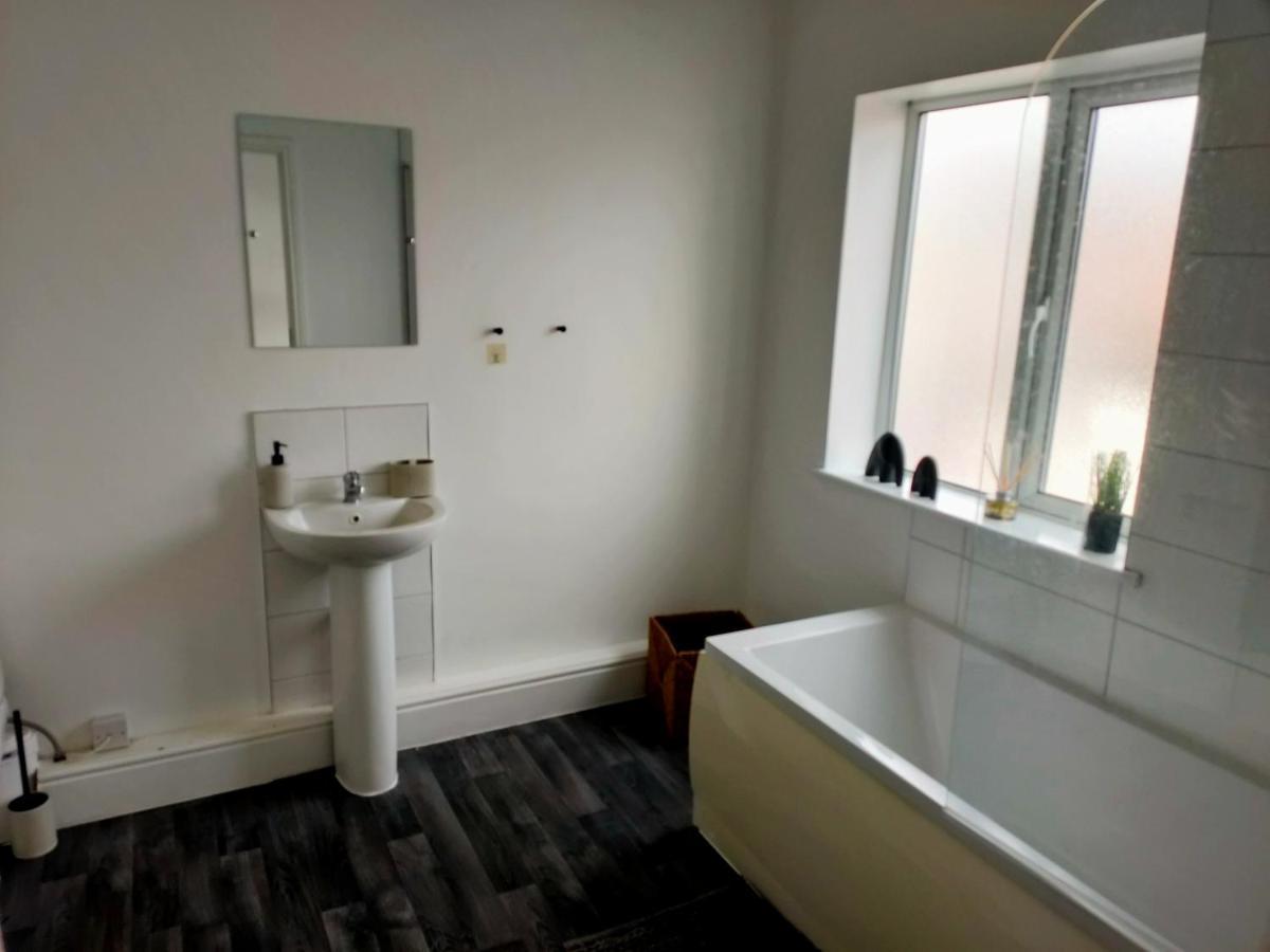 Wentworth Road Accomodation Doncaster Buitenkant foto